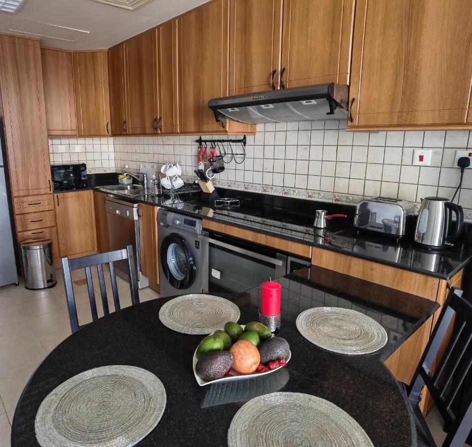 Serenity 3Br Palm View In Marina Apartment Dubai Exterior photo
